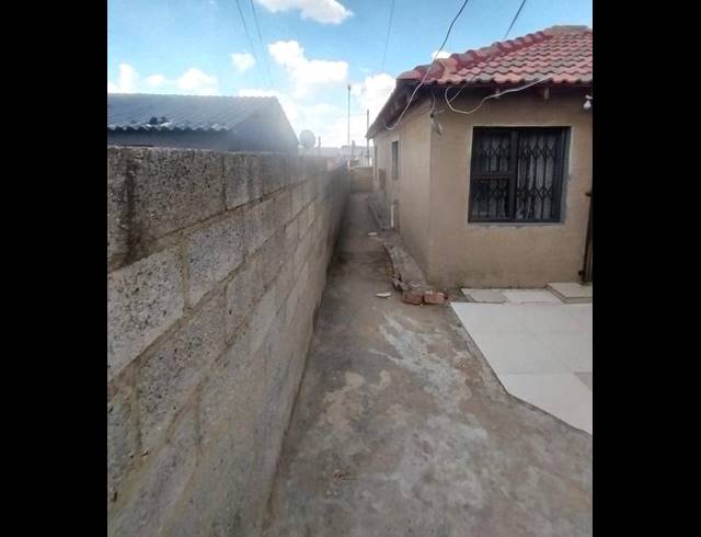 1 BEDROOM HOUSE FOR SALE IN PIMVILLE